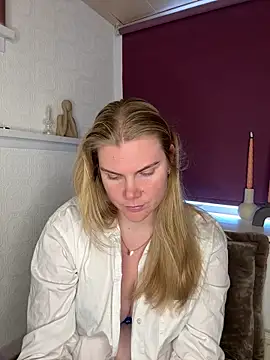 Snapshot of SexyBlondJoanna chatting on February 20, 2026, 1:02 pm SexyBlondJoanna online show from February 20, 2026, 1:02 pm