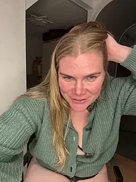 Snapshot of SexyBlondJoanna chatting on January 19, 2026, 10:19 am SexyBlondJoanna online show from January 19, 2026, 10:19 am