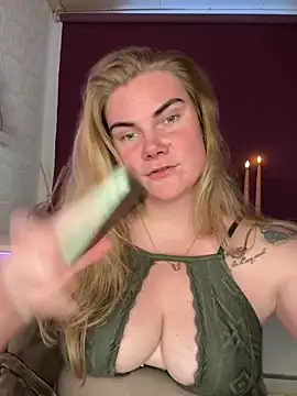 Snapshot of SexyBlondJoanna chatting on February 22, 2026, 1:35 pm SexyBlondJoanna online show from February 22, 2026, 1:35 pm