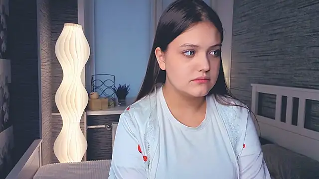 Snapshot of WhitleyMurra chatting on February 15, 2026, 7:09 am WhitleyMurra online show from February 15, 2026, 7:09 am