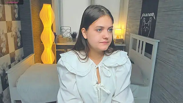 Snapshot of WhitleyMurra chatting on February 26, 2026, 7:08 am WhitleyMurra online show from February 26, 2026, 7:08 am