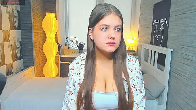 Snapshot of WhitleyMurra chatting on February 27, 2026, 7:19 am WhitleyMurra online show from February 27, 2026, 7:19 am