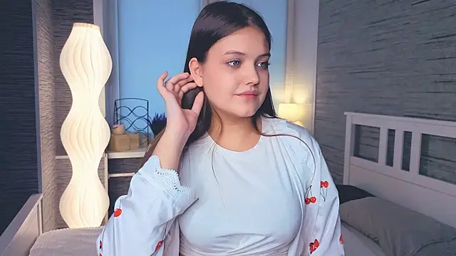 Snapshot of WhitleyMurra chatting on February 15, 2026, 7:51 am WhitleyMurra online show from February 15, 2026, 7:51 am