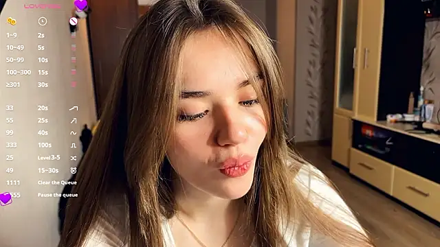 Snapshot of LubaSeirers chatting on March 21, 2026, 3:27 pm LubaSeirers online show from March 21, 2026, 3:27 pm