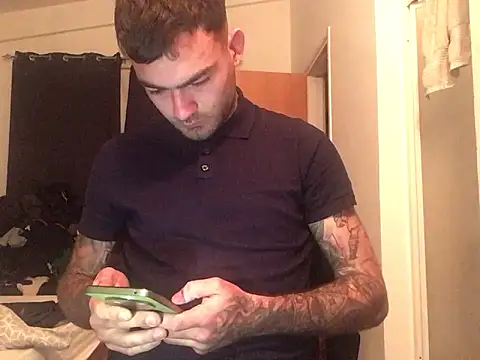 jacobsex221 online show from March 29, 2026, 8:43 pm