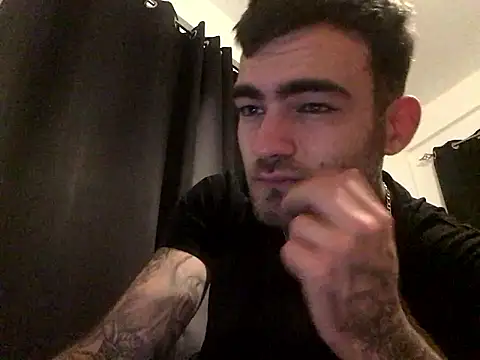 Snapshot of jacobsex221 chatting on January 11, 2026, 9:33 pm jacobsex221 online show from January 11, 2026, 9:33 pm