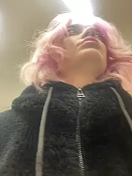 Snapshot of aka_Blonde chatting on March 5, 2026, 6:54 am aka Blonde online show from March 5, 2026, 6:54 am