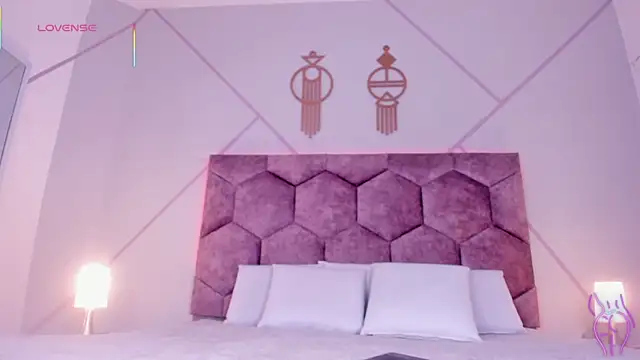 Snapshot of emily_nova_ chatting on March 15, 2026, 11:50 am emily nova online show from March 15, 2026, 11:50 am