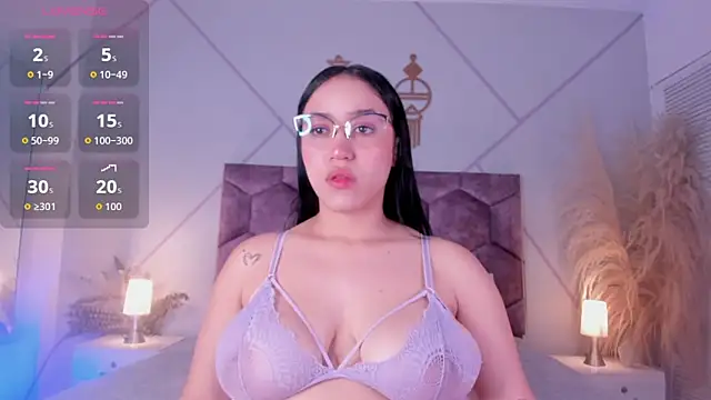 emily nova  online show from May 30, 2026, 11:49 am