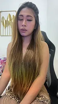 Snapshot of foxxy_bunny18 chatting on February 8, 2026, 3:48 am foxxy bunny18 online show from February 8, 2026, 3:48 am