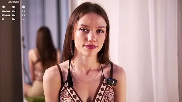 Snapshot of KnittedGoo chatting on June 26, 2026, 5:35 am KnittedGoo online show from June 26, 2026, 5:35 am