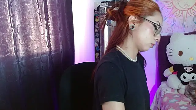 Snapshot of kittymiauu444 chatting on February 9, 2026, 3:21 pm kittymiauu444 online show from February 9, 2026, 3:21 pm