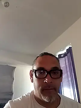 Snapshot of Big_vittollo chatting on March 25, 2026, 1:43 pm Big vittollo online show from March 25, 2026, 1:43 pm