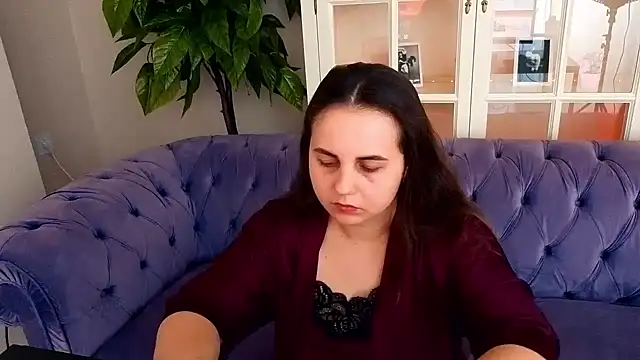 MikaFoxy online show from April 21, 2026, 5:47 am