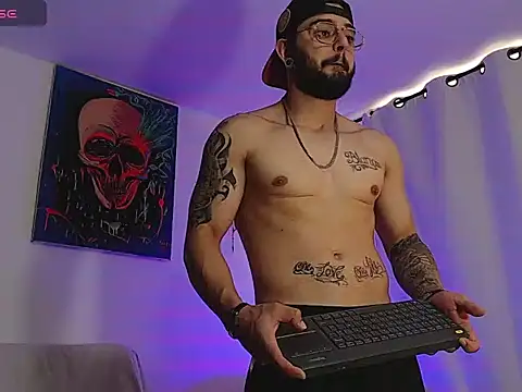 Axel Stton online show from May 19, 2026, 2:13 pm