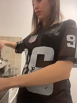 Snapshot of LolaSB chatting on March 24, 2026, 1:38 am LolaSB online show from March 24, 2026, 1:38 am