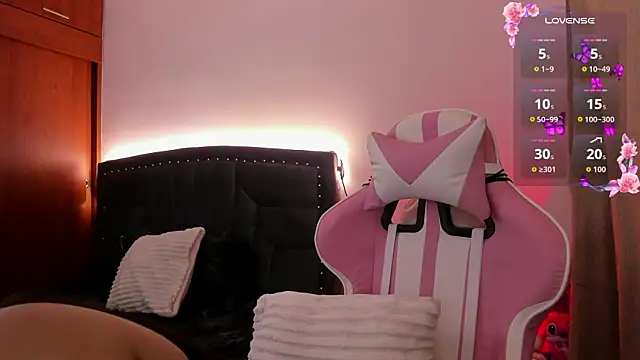 Lilith blaze Fg online show from April 2, 2026, 10:49 pm