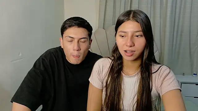 ScarlettAndLucas online show from May 25, 2026, 12:10 am