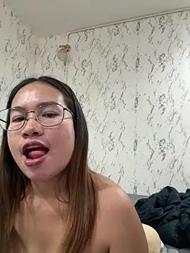 Snapshot of Ponthip chatting on May 11, 2026, 7:00 pm Ponthip online show from May 11, 2026, 7:00 pm