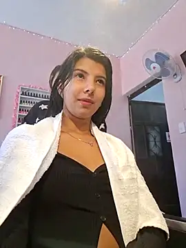 Snapshot of jade03_ chatting on March 3, 2026, 7:43 pm jade03 online show from March 3, 2026, 7:43 pm