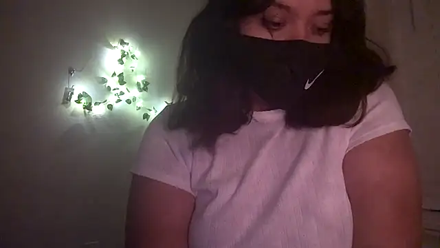 Lunablushh online show from January 15, 2026, 3:10 am