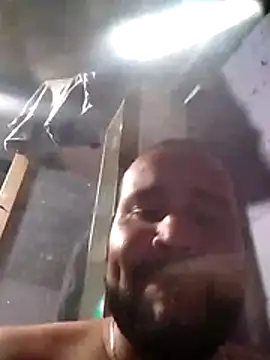 Guanatos13 online show from April 9, 2026, 3:52 am