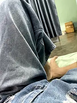 Snapshot of Julyy_119 chatting on January 13, 2026, 7:45 am Julyy 119 online show from January 13, 2026, 7:45 am