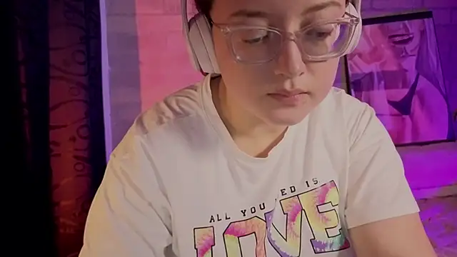 Mia Franklyn online show from March 29, 2026, 12:34 am