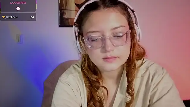 Mia Franklyn online show from April 28, 2026, 2:27 am