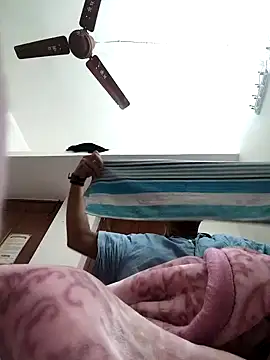 Snapshot of ashleellaunda7582 chatting on January 12, 2026, 5:14 am ashleellaunda7582 online show from January 12, 2026, 5:14 am