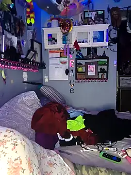 Snapshot of DisireAfterDark chatting on February 8, 2026, 9:18 am DisireAfterDark online show from February 8, 2026, 9:18 am