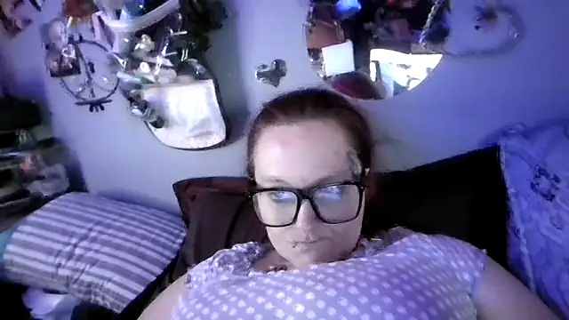 Snapshot of DisireAfterDark chatting on February 15, 2026, 11:03 pm DisireAfterDark online show from February 15, 2026, 11:03 pm