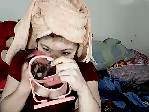 xxhotamizinggirl online show from March 12, 2026, 1:04 pm