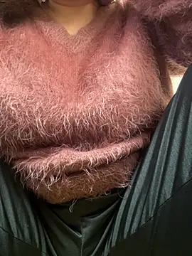 Snapshot of tnaant chatting on February 12, 2026, 4:23 am tnaant online show from February 12, 2026, 4:23 am