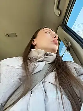 Snapshot of LeiaMood chatting on March 5, 2026, 5:15 am LeiaMood online show from March 5, 2026, 5:15 am