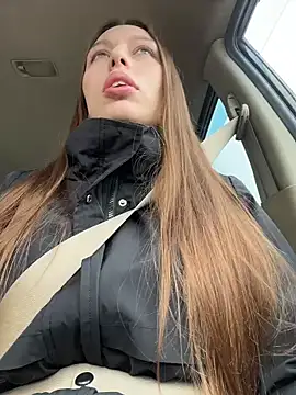 Snapshot of LeiaMood chatting on April 3, 2026, 5:03 am LeiaMood online show from April 3, 2026, 5:03 am