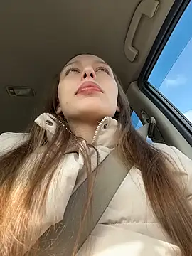 Snapshot of LeiaMood chatting on March 18, 2026, 5:10 am LeiaMood online show from March 18, 2026, 5:10 am