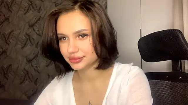 Snapshot of LuciaBanga chatting on February 2, 2026, 9:52 am LuciaBanga online show from February 2, 2026, 9:52 am