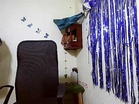 Snapshot of Shivani-Gupta chatting on February 3, 2026, 6:40 am Shivani-Gupta online show from February 3, 2026, 6:40 am