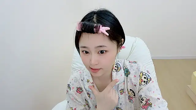 Onefiona online show from April 17, 2026, 7:11 am