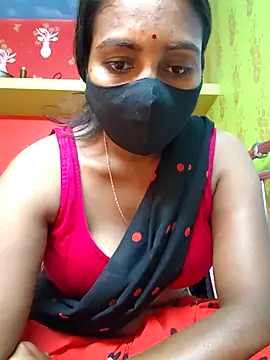 Snapshot of arushi_bb chatting on February 10, 2026, 7:29 am arushi bb online show from February 10, 2026, 7:29 am