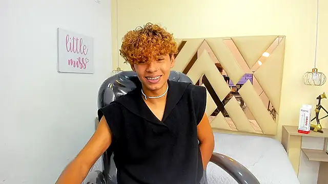 Snapshot of Anyelo_Twink chatting on January 31, 2026, 7:12 pm Anyelo Twink online show from January 31, 2026, 7:12 pm
