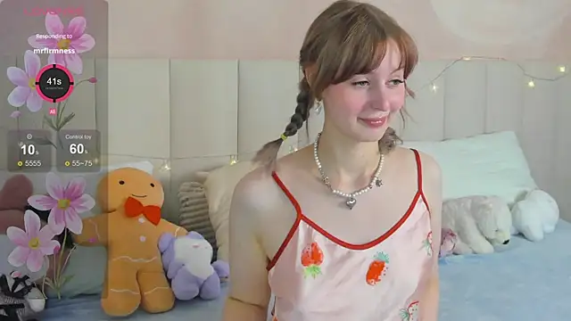 AdeleSilvy online show from June 26, 2026, 1:44 am