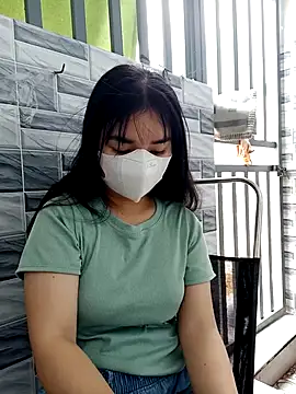 EnzxMoon02 online show from April 3, 2026, 5:03 am