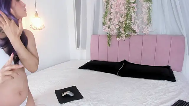 nicky bonny18 online show from February 19, 2026, 12:13 pm