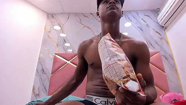 Snapshot of passion_black chatting on March 3, 2026, 8:05 pm passion black online show from March 3, 2026, 8:05 pm