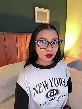 Snapshot of Little_Lexyy chatting on July 5, 2026, 5:36 am Little Lexyy online show from July 5, 2026, 5:36 am