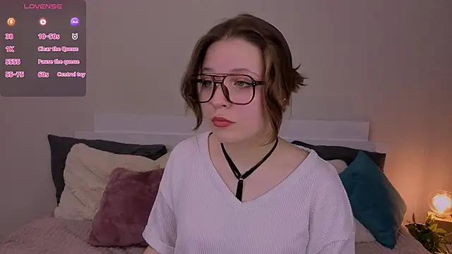 Snapshot of Next2Marie chatting on February 5, 2026, 4:08 am Next2Marie online show from February 5, 2026, 4:08 am