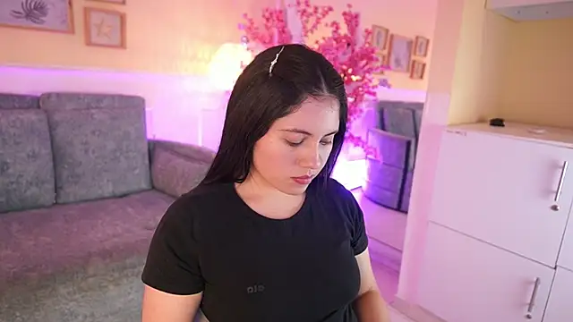 AnaliaVera online show from January 13, 2026, 6:56 pm