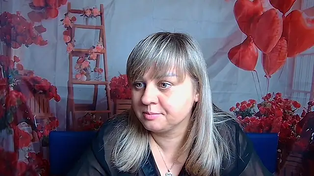 Snapshot of VeronicaSvitt chatting on February 2, 2026, 1:32 pm VeronicaSvitt online show from February 2, 2026, 1:32 pm